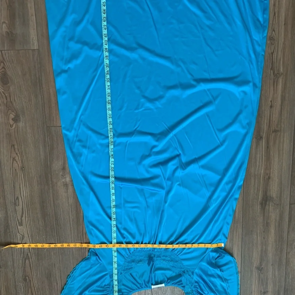 Miss Elaine night Gown - Picture 5 of 7